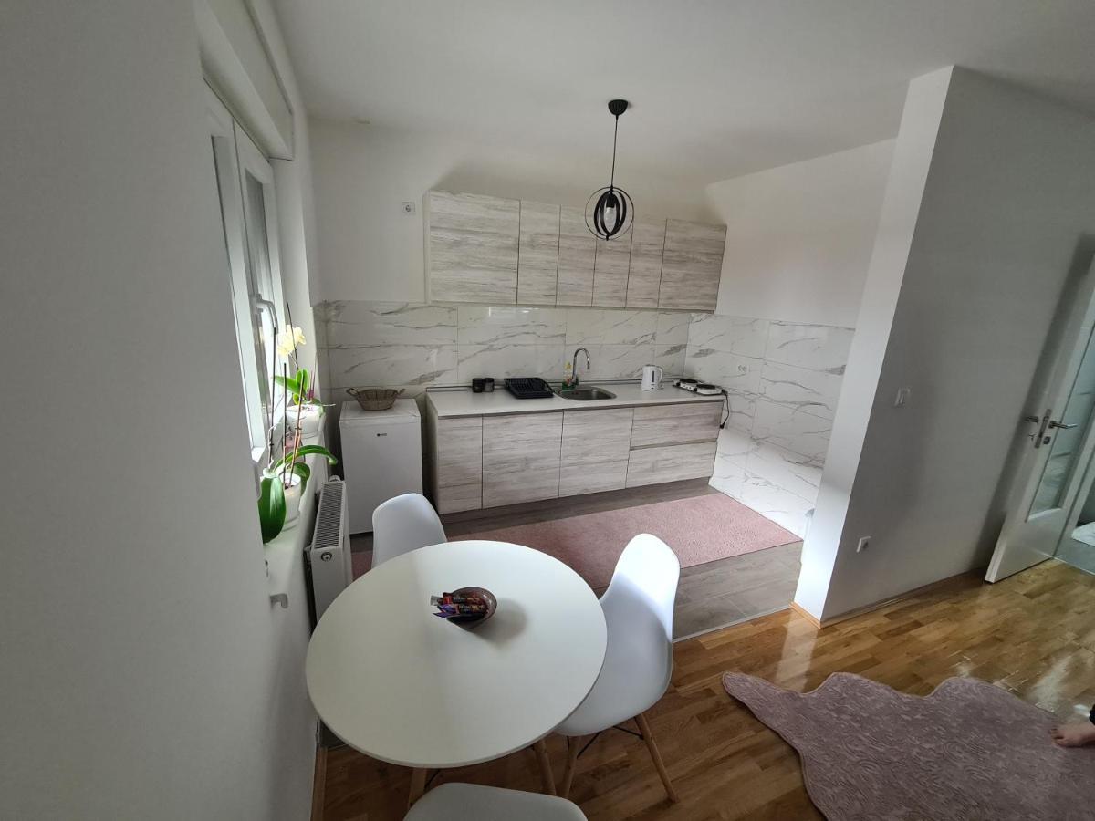 Apartman Crystal Брчко Екстер'єр фото